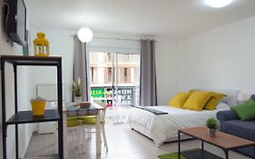 Centrico Apartamento Con Balcon Cerca De La Playa
